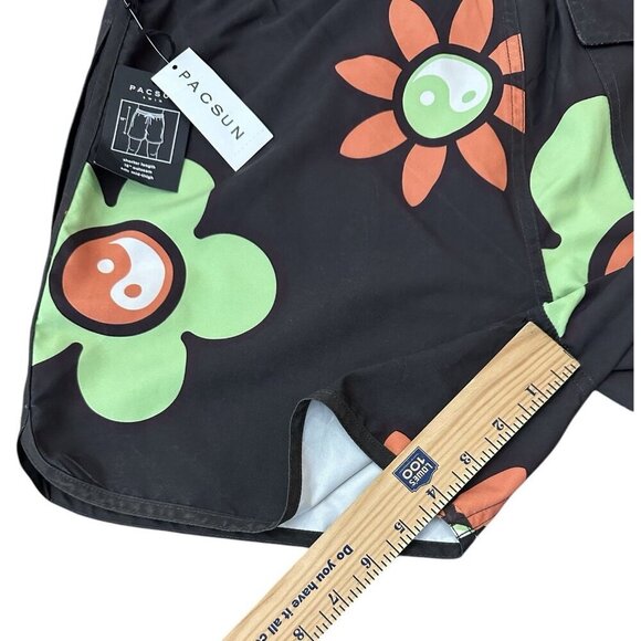 NWT PacSun Peaced Floral 15" Board Shorts Swim Trunks YinYang Pockets Large - Picture 9 of 10